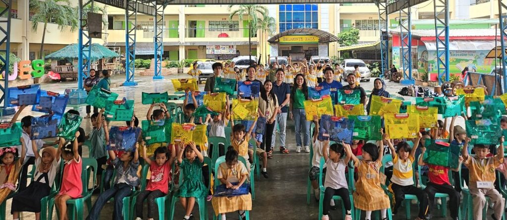 The Philippines Team visited a public school, where we donated backpacks and school supplies and provided meals for the indigenous students.