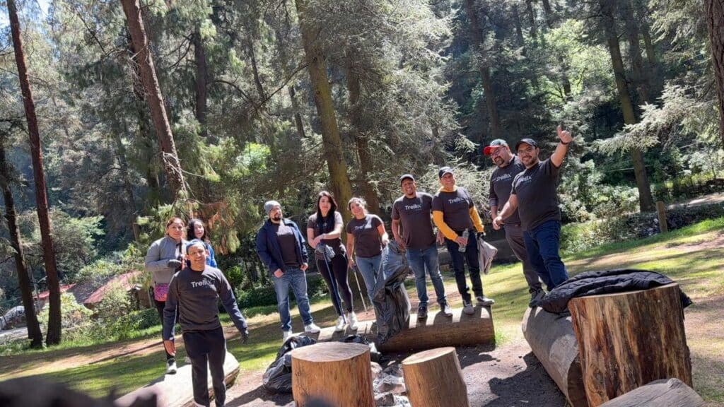 In Mexico City, our team headed to the forest to help clean up one of our city's most vital green lungs. 