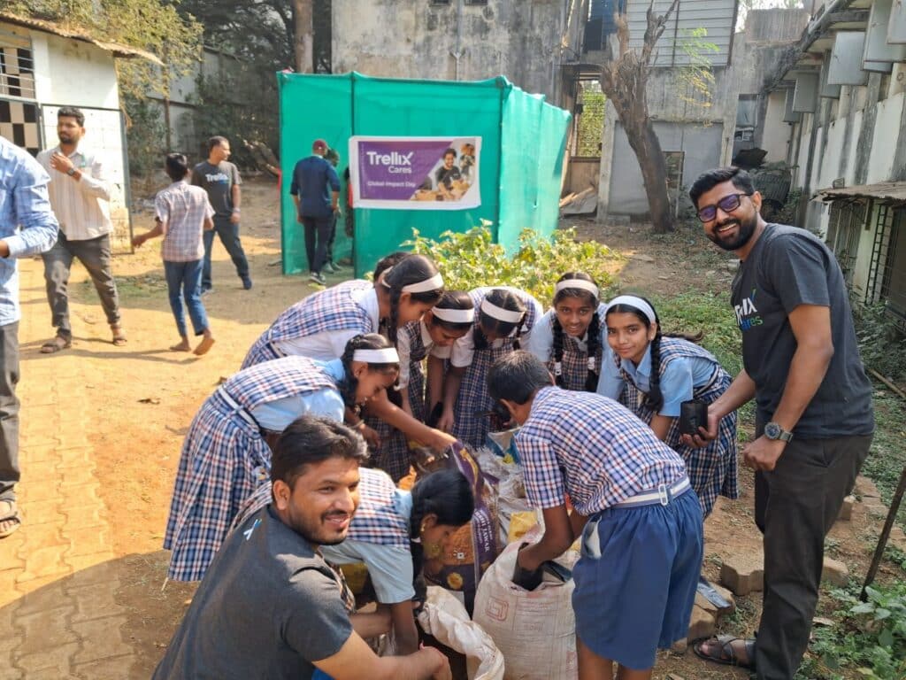 The team taught the kids about grafting, seed sowing, potting and just having fun playing in the dirt.